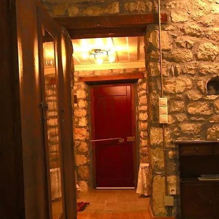 Villa The Stone House Aszprojerakáta